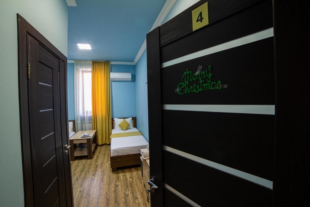 Отель Alex Hotel Ереван-49