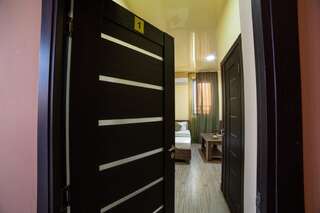 Отель Alex Hotel Ереван Двухместный номер с двумя односпальными кроватями-9