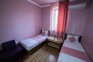 Отель Alex Hotel Ереван Двухместный номер с двумя односпальными кроватями-20